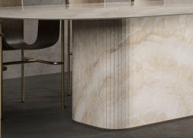 Tavolo Mezzaluna Obelisco gallery image 2