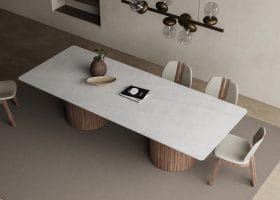 Tavolo Piazza Romano gallery image 1