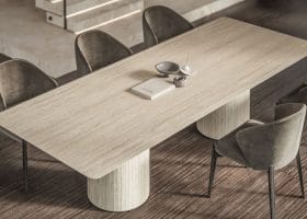 Tavolo Piazza Colonna gallery image 1